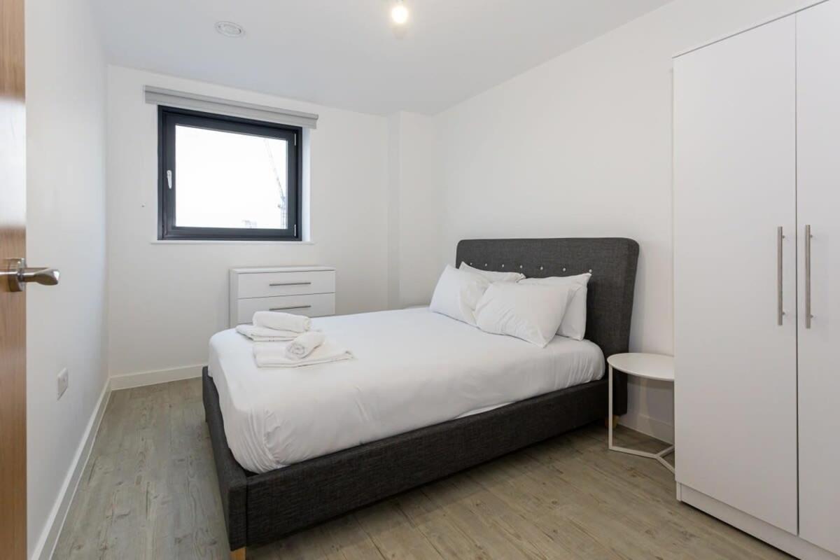 Stunning 2 Bed Apartment In Salford Amazing Views Manchester Zewnętrze zdjęcie