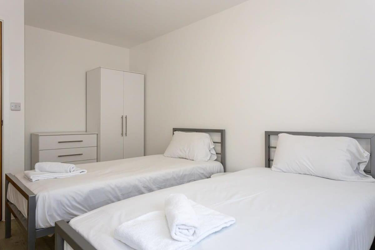 Stunning 2 Bed Apartment In Salford Amazing Views Manchester Zewnętrze zdjęcie